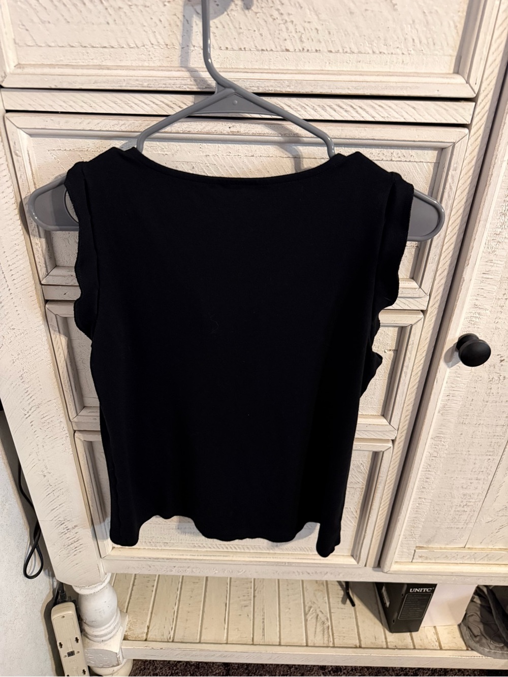 Ann Taylor Black Sleeveless Knit Top